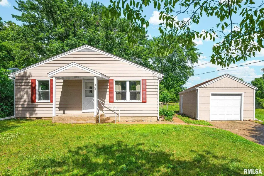 307 Wagner Street, Washington, IL 61571 - #2