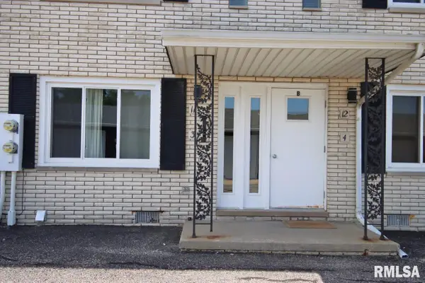 1471 Valle Vista Boulevard #3, Pekin, IL 61554