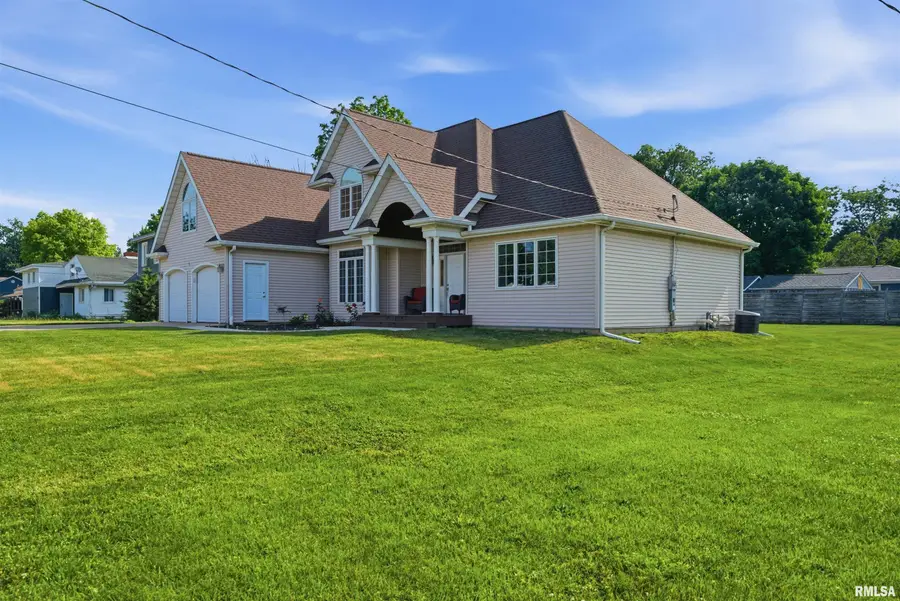 211 Wagner Street, Washington, IL 61571 - #2