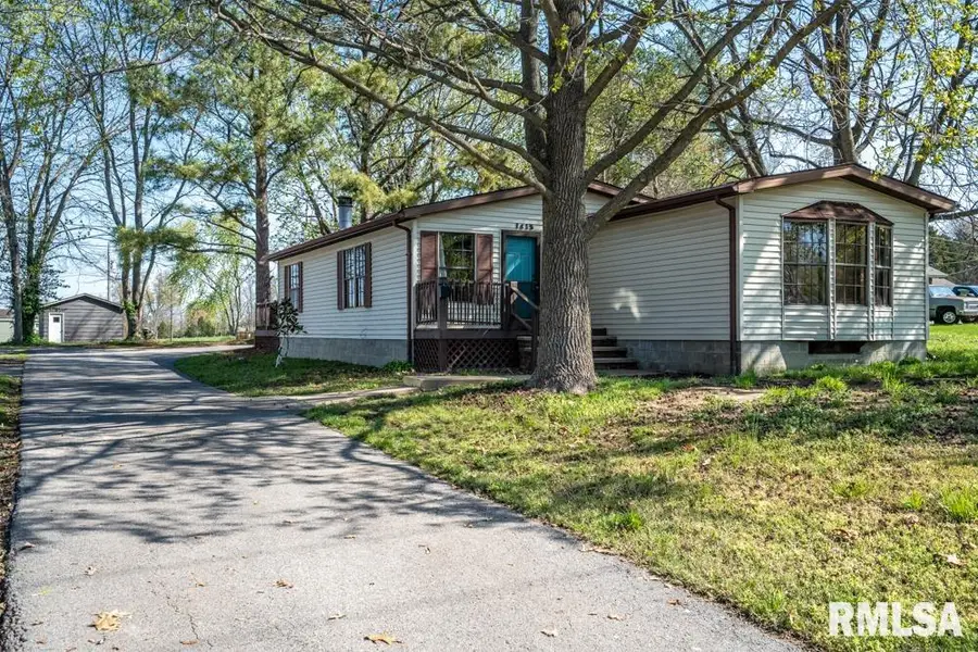 1615 E Saint Louis Street, West Frankfort, IL 62896 - #2