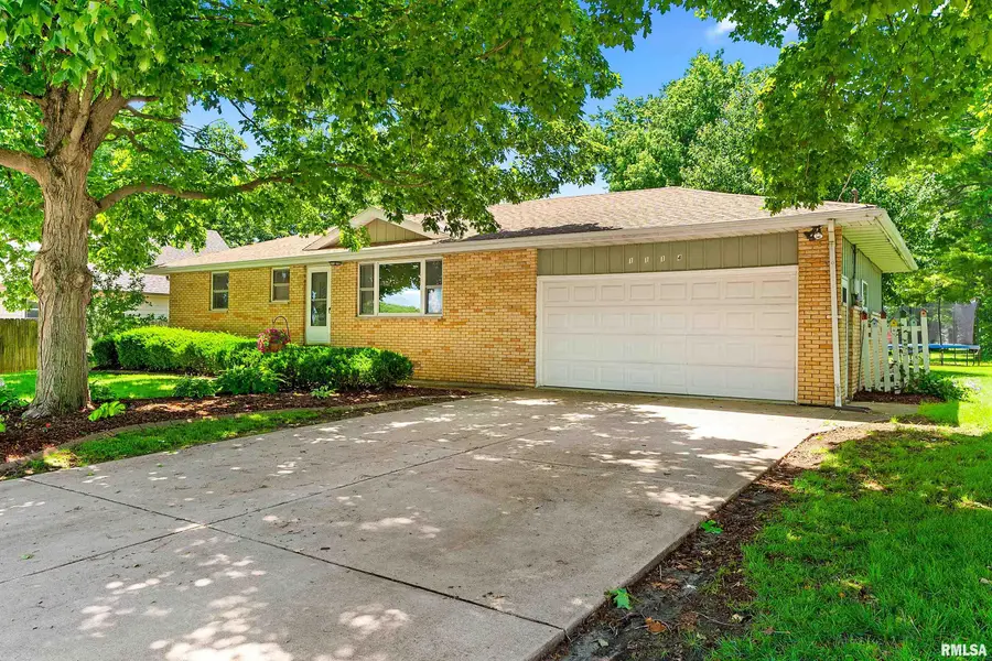 1114 S Main Street, Washington, IL 61571 - #3