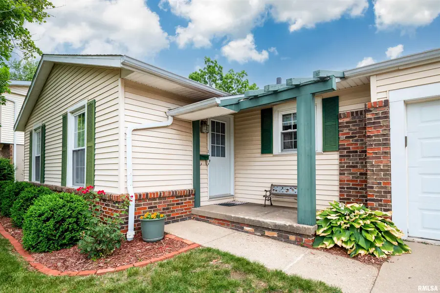 2405 W Carriage Lane, Peoria, IL 61614 - #3