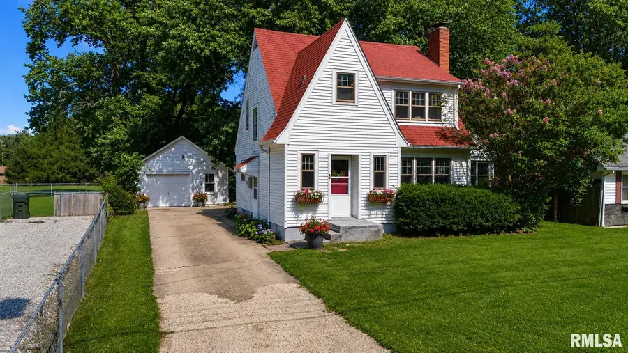 127 S Euclid Avenue, East Peoria, IL 61611 - #2