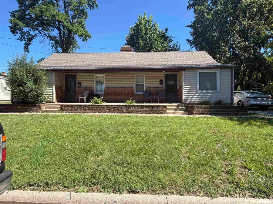 209/211 Madison, Washington, IL 61571 - #2