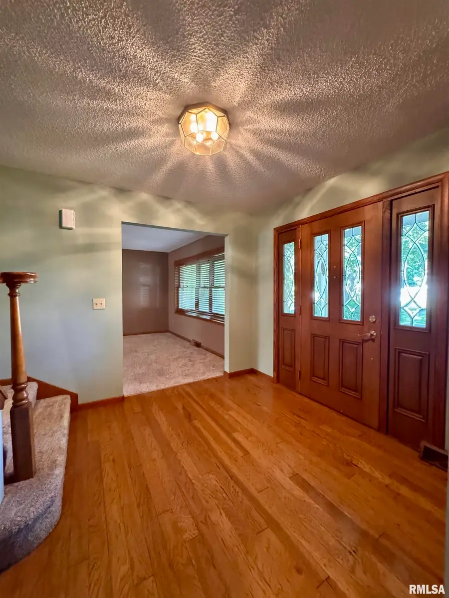 19 Hickory Bow, Macomb, IL 61455 - #2