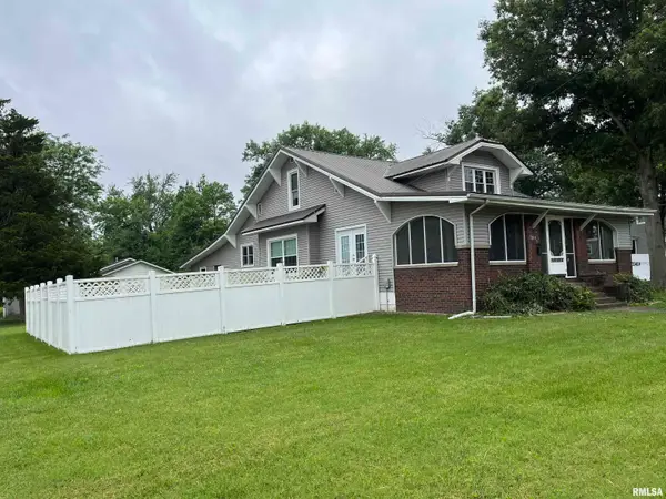 311 Elles Avenue, Carterville, IL 62918