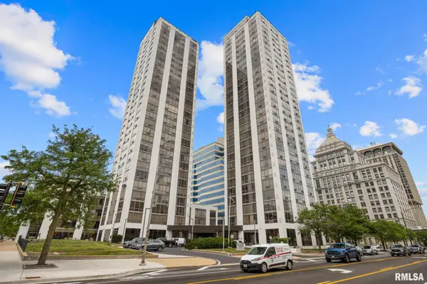 125 SW Jefferson Avenue #W28B, Peoria, IL 61602
