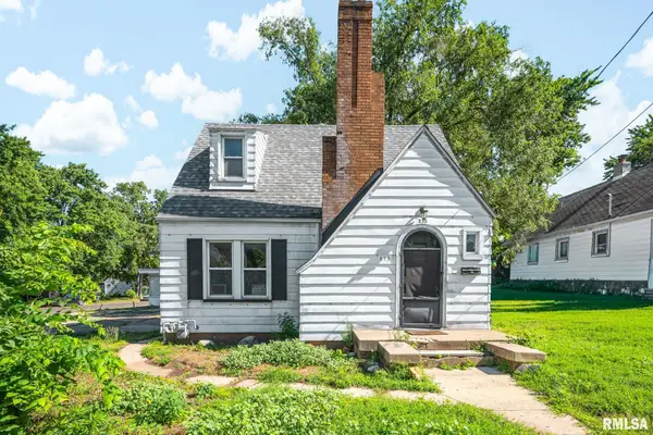 313 Winter Street, Pekin, IL 61554