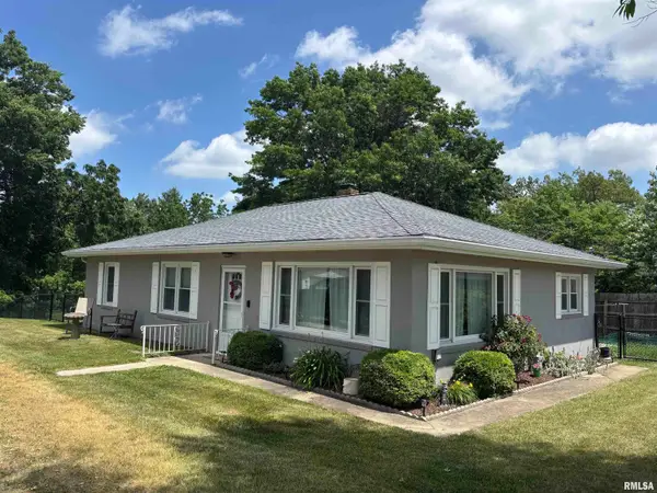 207 Spruce Lane, Roanoke, IL 61561