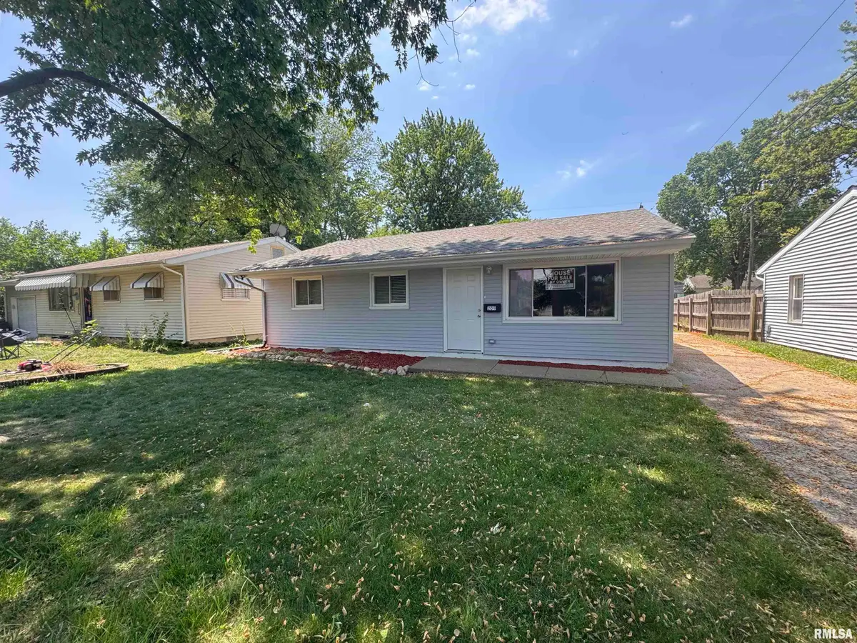 209 Capri Street, Pekin, IL 61554 - #1
