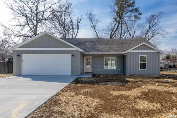 1200 S Vicksburg Street, Marion, IL 62959