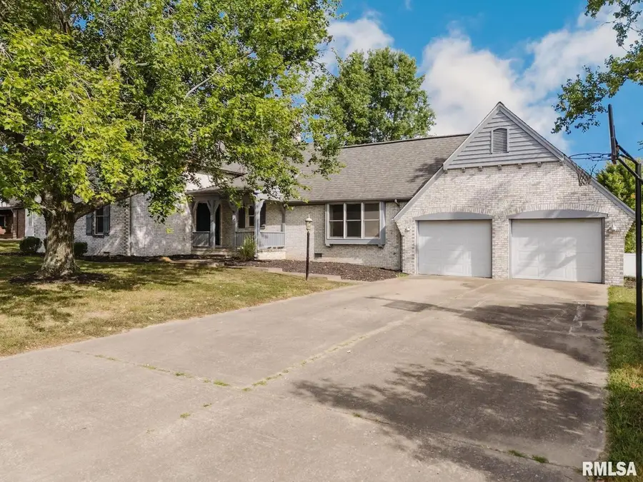 1800 Testa Drive, Marion, IL 62959 - #2