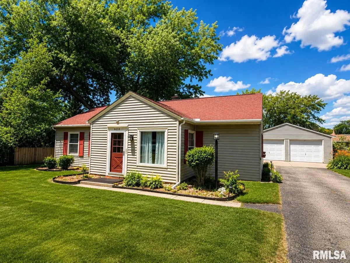 623 Shoshone Road, Peoria, IL 61614 - #1
