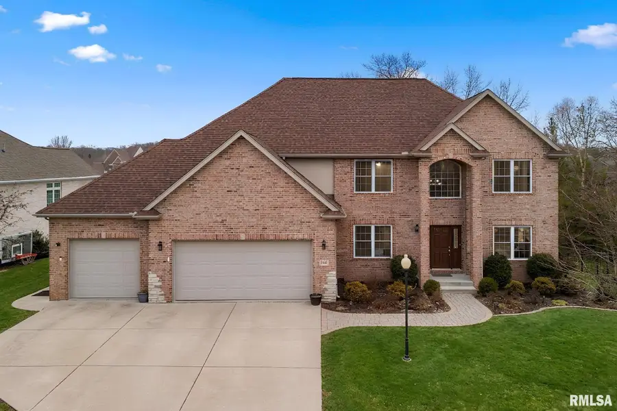 5900 W Eaglecreek Drive, Peoria, IL 61615 - #2