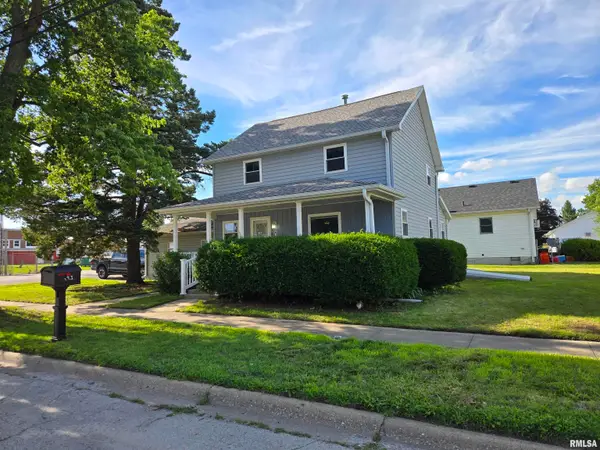 165 E Penn Avenue, Roseville, IL 61473