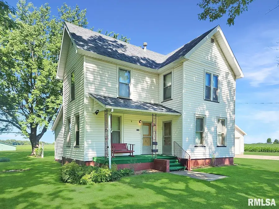 520 N 6th Street, Wyoming, IL 61491 - #3