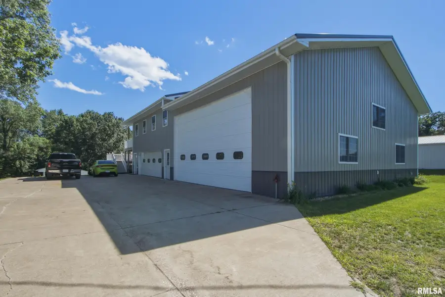 1419 W Grant Street, Macomb, IL 61455 - #2