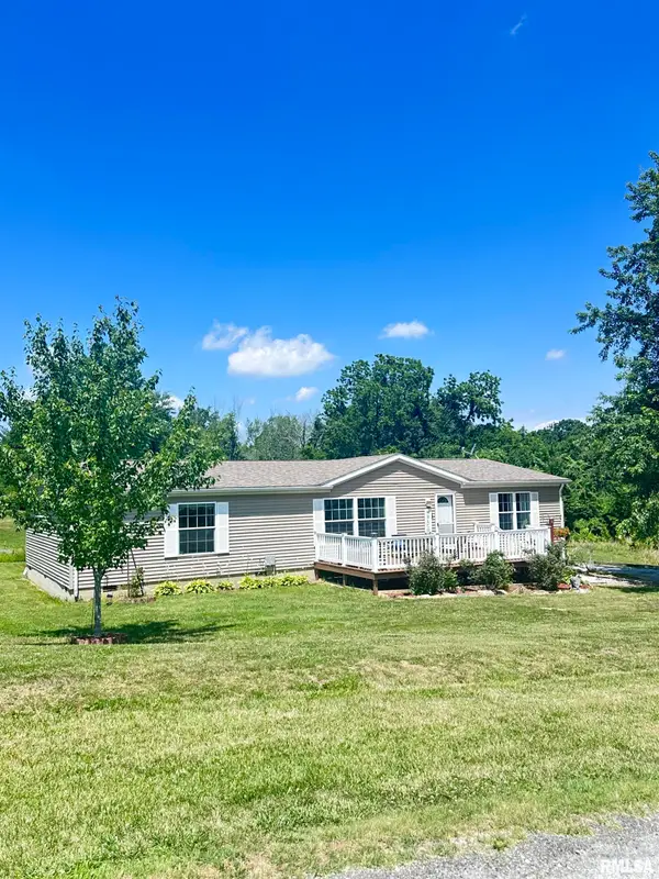 559 Twin Oaks Drive, Cobden, IL 62920
