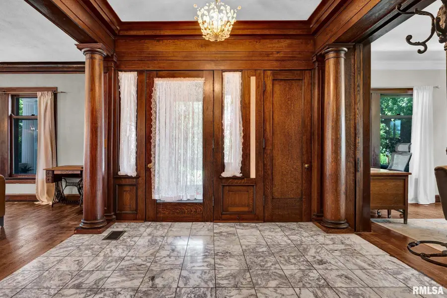 423 W High Street, Peoria, IL 61606 - #3