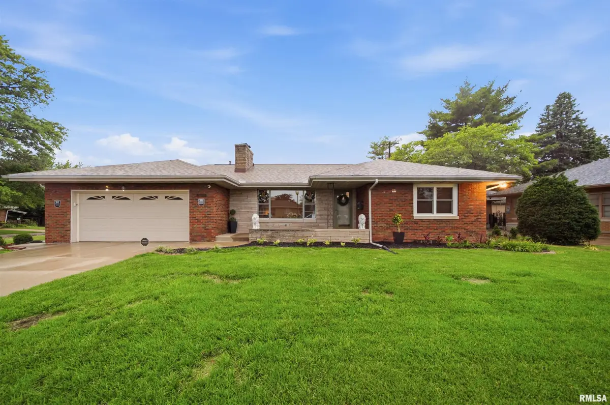 3607 N Bigelow Street, Peoria, IL 61604 - #1