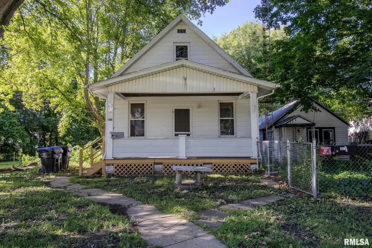 905 W Taylor Street, Bloomington, IL 61701 - #1