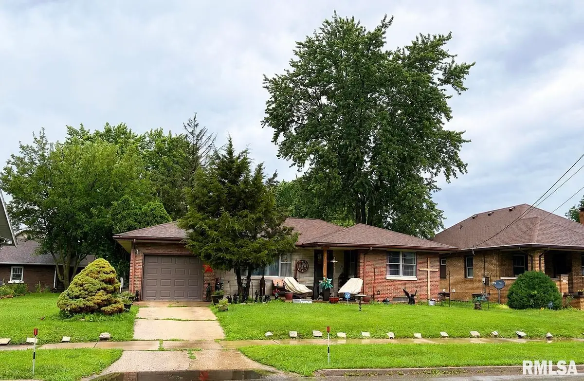 2907 N Sheridan Road, Peoria, IL 61604 - #1