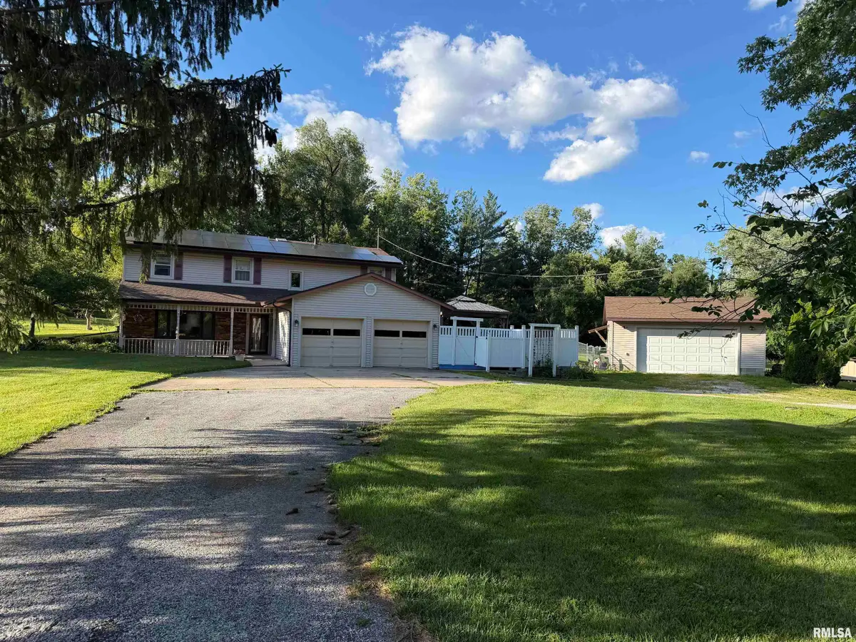 600 W Grant Street, Macomb, IL 61455 - #1