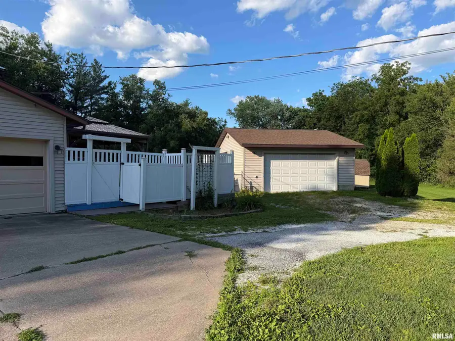 600 W Grant Street, Macomb, IL 61455 - #3