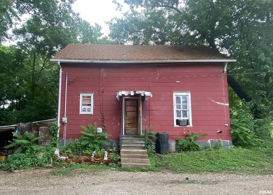 221 W Pine Street, Canton, IL 61520 - #3