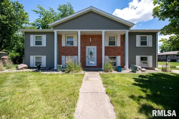 100 Juniper Lane, East Peoria, IL 61611