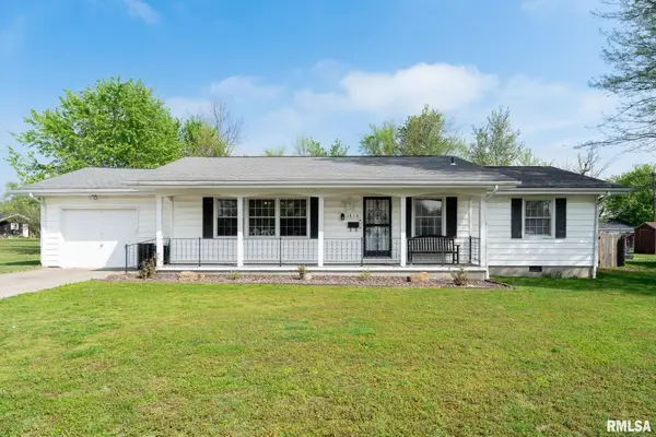 1810 W Chestnut Street, Marion, IL 62959