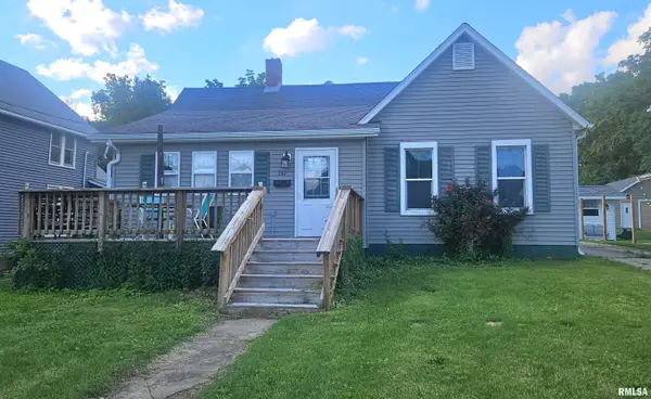 351 W Walnut Street, Canton, IL 61520