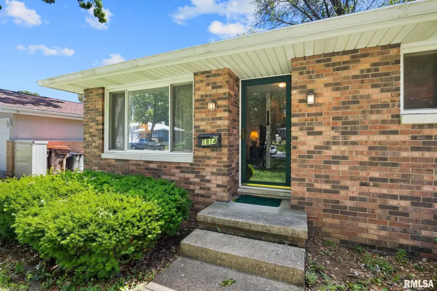 1814 W Latham Lane, Peoria, IL 61614 - #2