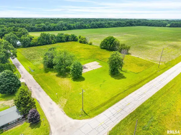 35456 N Middle Grove Road, Farmington, IL 61531