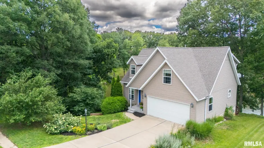 4104 S Lake Camelot Drive, Mapleton, IL 61547 - #2