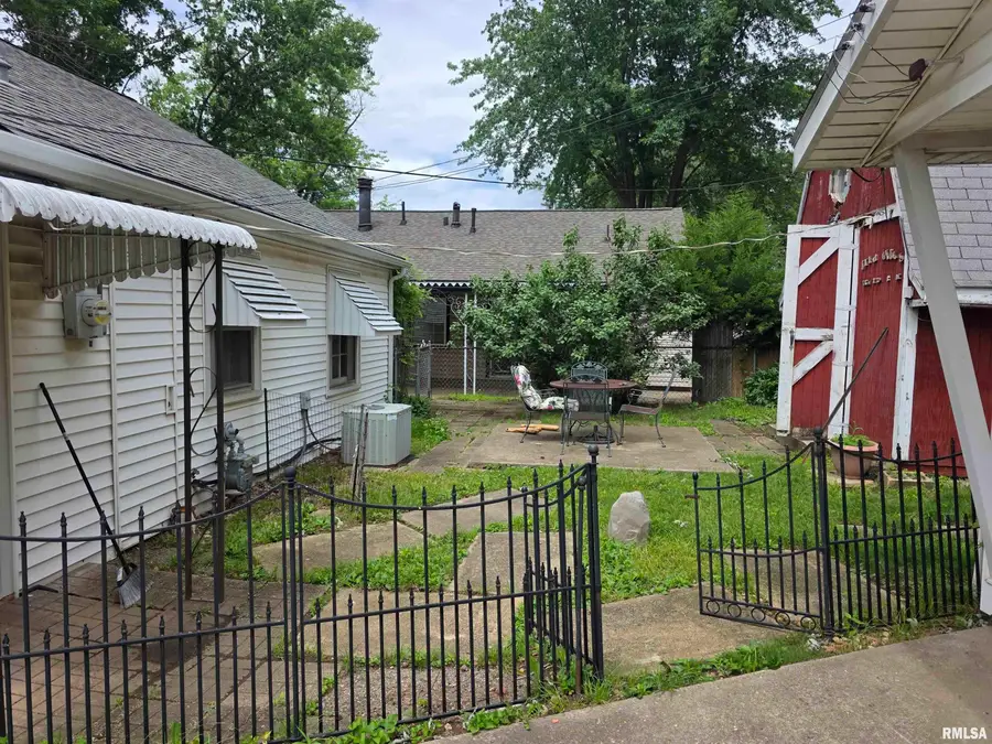 27 Park Drive, North Pekin, IL 61554 - #3