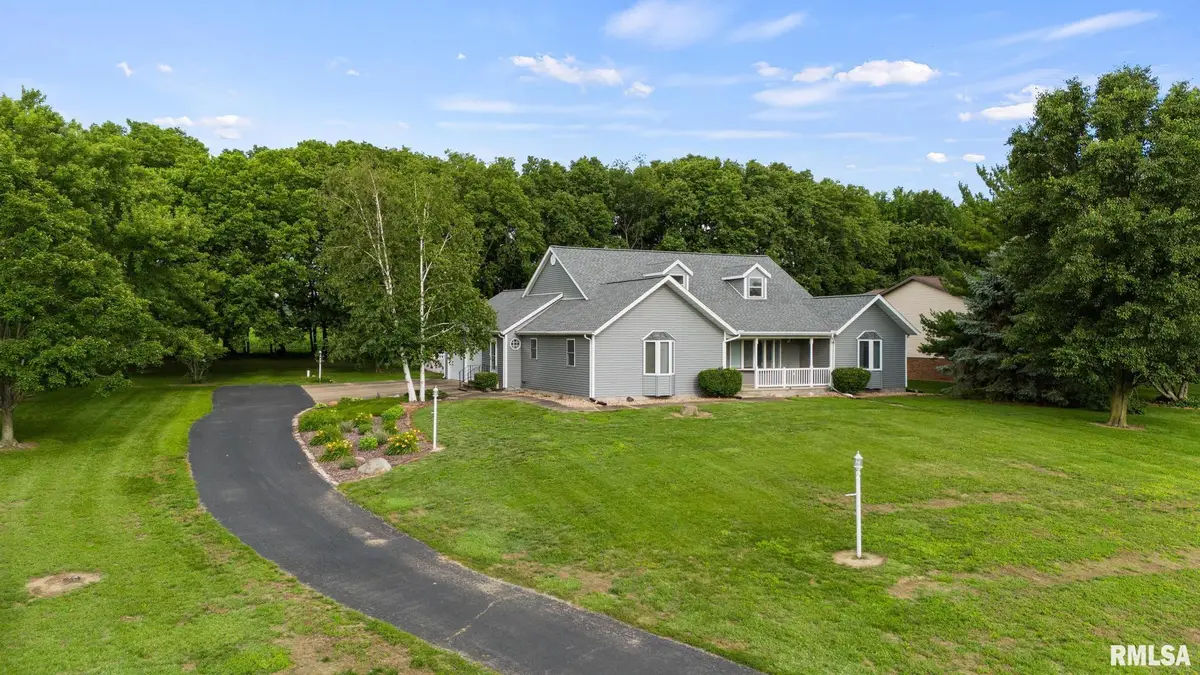 1196 W Carolyn Court, East Peoria, IL 61611 - #1