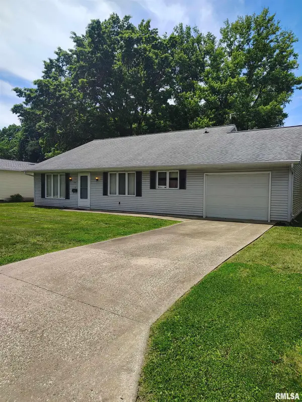 414 Summers Drive, Macomb, IL 61455