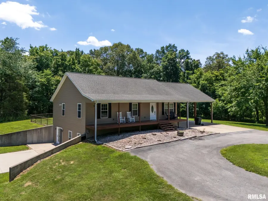 13236 Edwards Road, Pittsburg, IL 62974 - #3