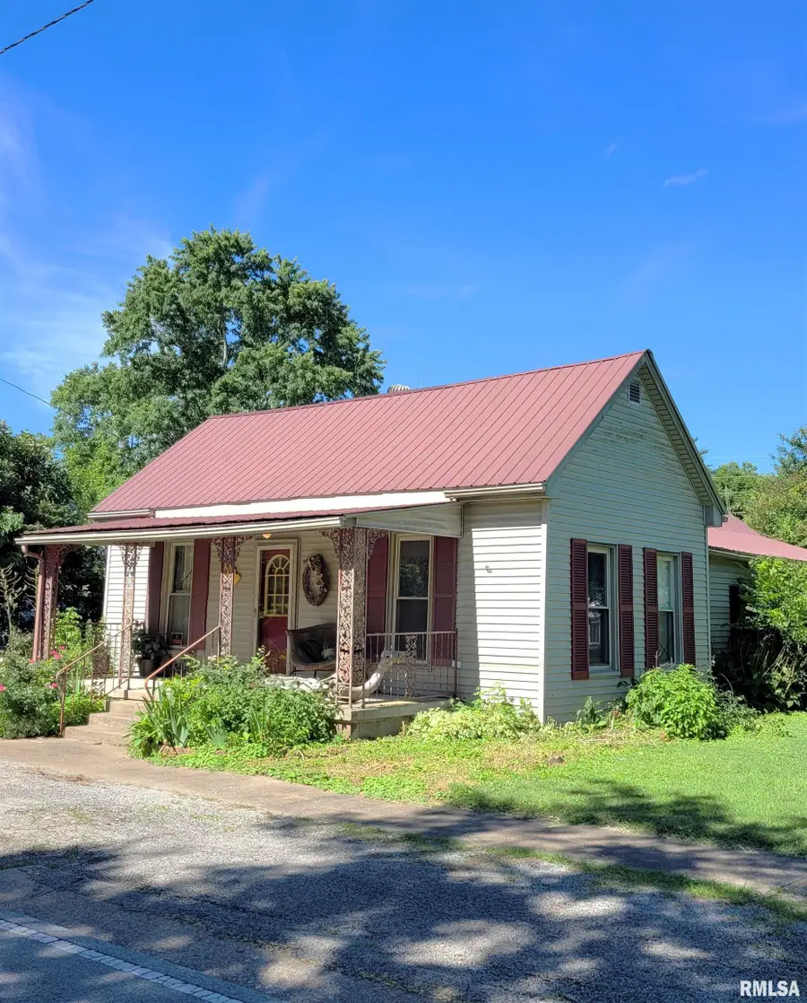 340 N Canal Street, Cave In Rock, IL 62919 - #3
