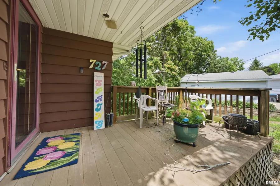 727 Oakwood Road, East Peoria, IL 61611 - #3