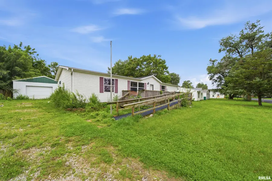 1504 Hillview Drive, Pekin, IL 61554 - #2