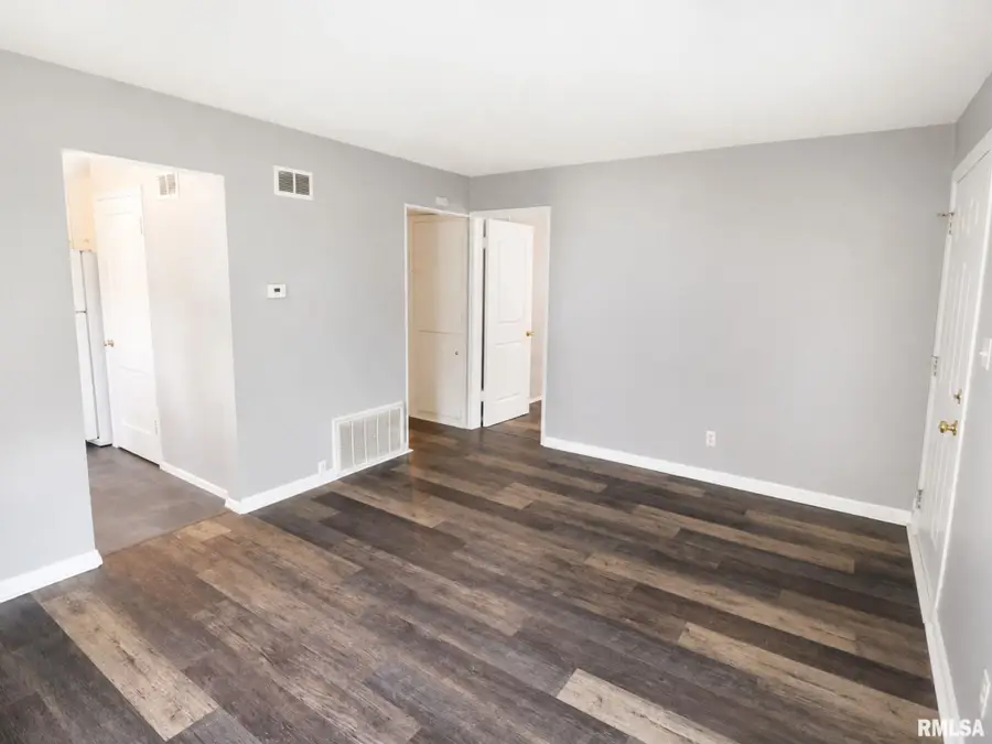 4924 N Ogden Avenue, Peoria Heights, IL 61616 - #3