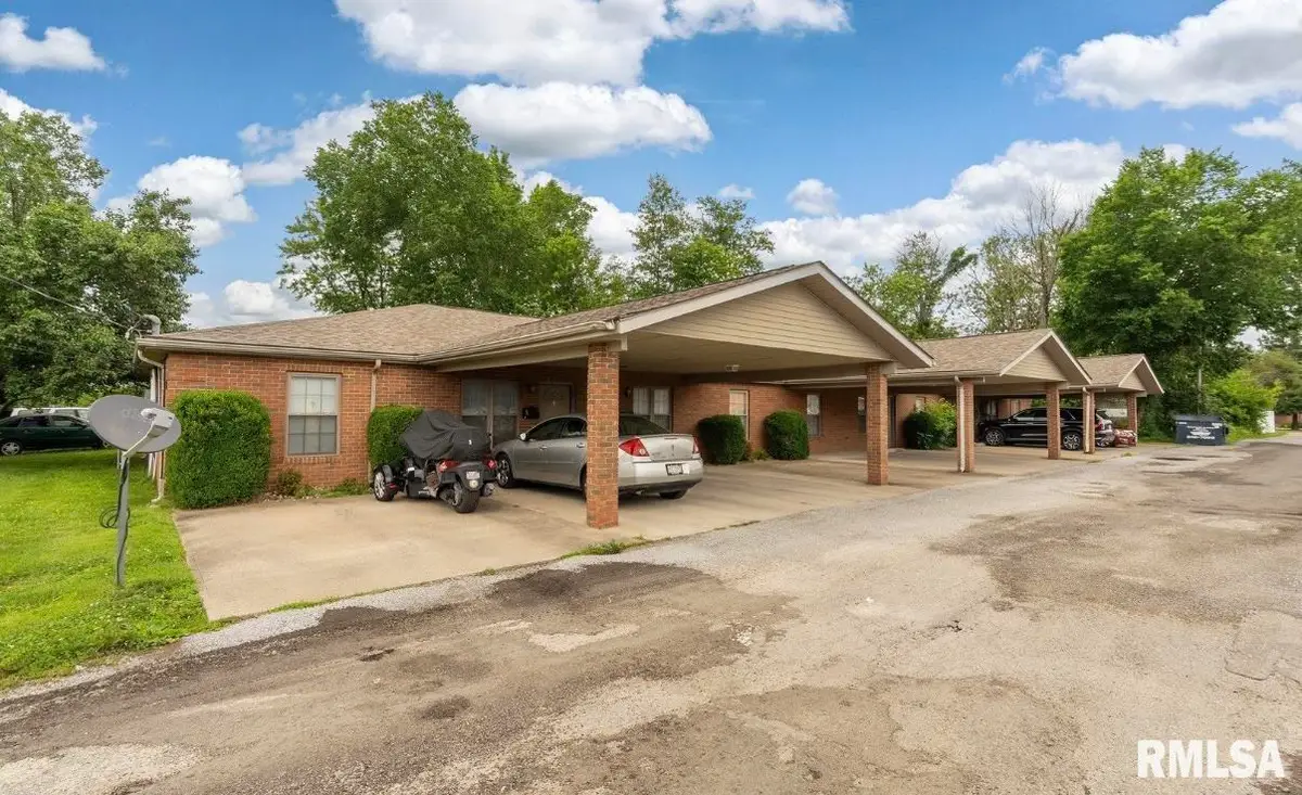 1201 N Mclaren Street, Marion, IL 62959 - #1