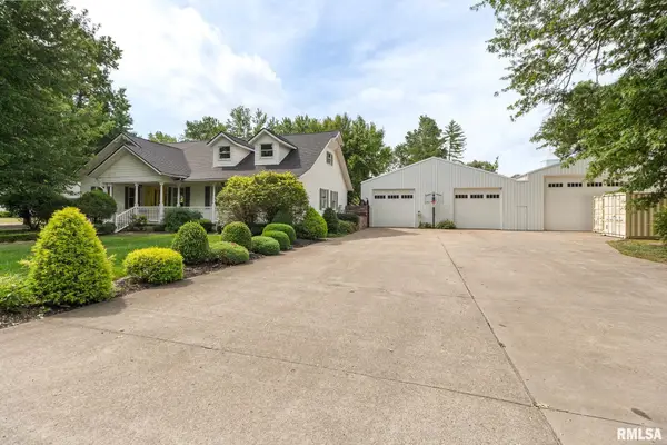 412 Mine B Road, Herrin, IL 62948