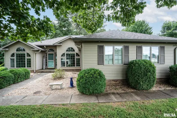 2803 Hickory Lane, Marion, IL 62959