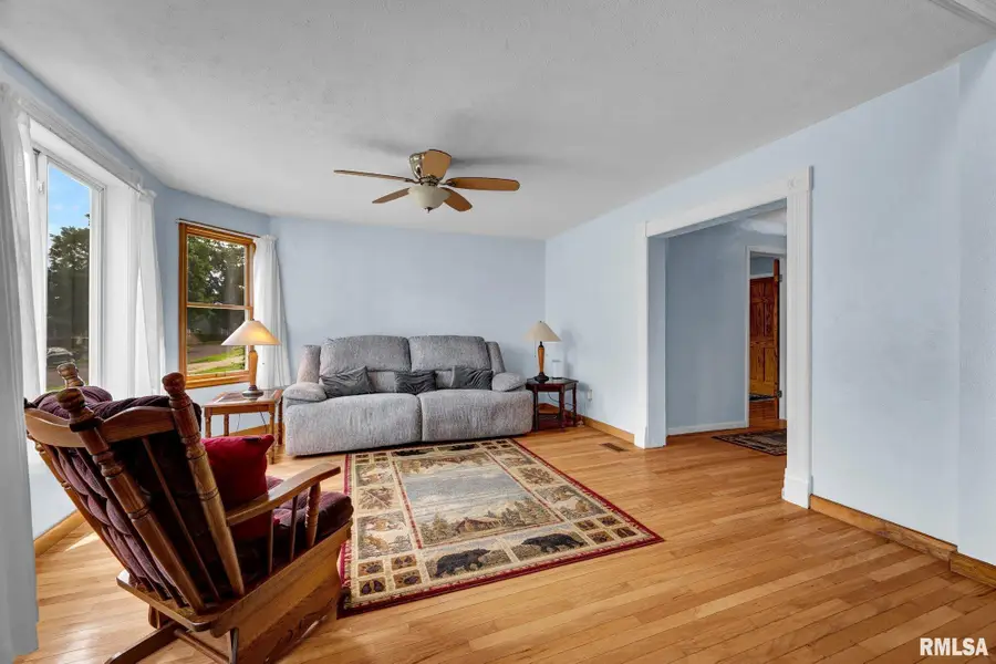 1212 Royal Avenue, Pekin, IL 61554 - #2