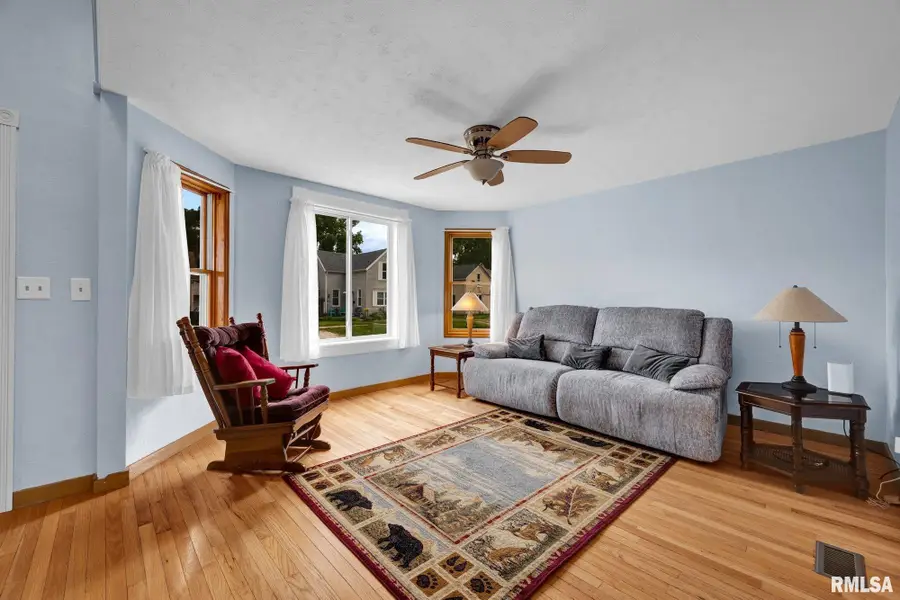 1212 Royal Avenue, Pekin, IL 61554 - #3