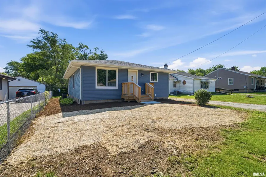 1210 S Alder Avenue, Peoria, IL 61605 - #2