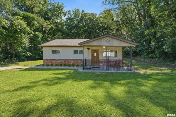 132 N Mcarthur Drive, North Pekin, IL 61554